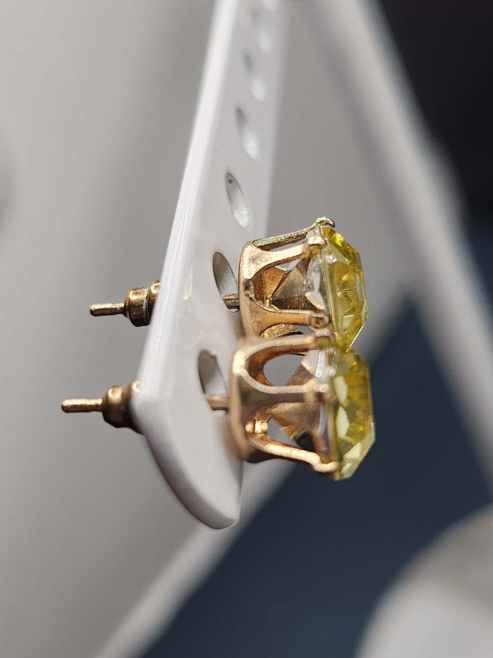 Yellow Crystal Stud Earrings in Gold Setting